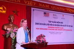 Les États-Unis proposent un entraînement de natation aux athlètes et entraîneurs handicapés vietnamiens
