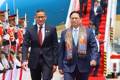Le PM Pham Minh Chinh arrive en Indonésie pour participer au 43e Sommet de l'ASEAN
