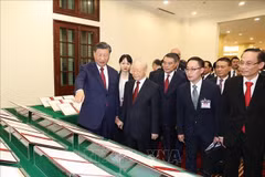 Des journaux lao parlent de la visite d'État du dirigeant chinois Xi Jinping au Vietnam