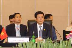 Le Vietnam à la 15e réunion des ministres de l'Économie des pays du CLMV en Indonésie