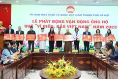 Hanoi : près de 1,4 million de dollars mobilisés pour le Fonds "Pour la mer et les îles de la Patrie"