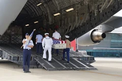 Rapatriement des restes d'un soldat américain porté disparu pendant la guerre au Vietnam