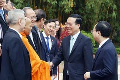 Le président Vo Van Thuong rencontre des exemplaires de la ville de Cân Tho