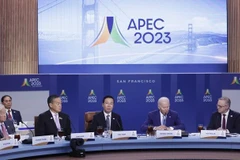 Vo Van Thuong au Dialogue entre les dirigeants économiques de l'APEC et les invités