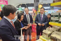 Promotion des produits vietnamiens dans le réseau de distribution d’AEON