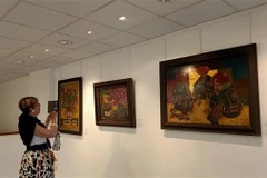 "Couleurs du Vietnam" à Paris raconte l’histoire du pays et du peuple vietnamiens 