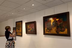 "Couleurs du Vietnam" à Paris raconte l’histoire du pays et du peuple vietnamiens 