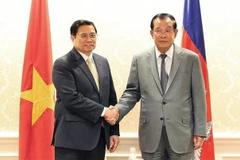 Le Premier ministre Pham Minh Chinh rencontre son homologue cambodgien aux Etats-Unis