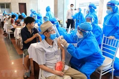COVID-19 : Hanoï fait de gros efforts pour achever la première injection pour toute sa population 