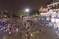 Des services de nuit pour stimuler l’économie nocturne