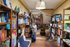La première librairie en libre-service à Hanoï