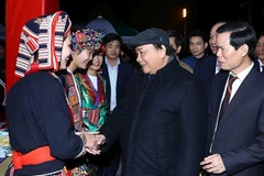 Le Premier ministre Nguyên Xuân Phuc visite l’espace culturel et touristique de Hà Giang