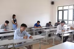 Concours d'éloquence en vietnamien en l'honneur de la Fête nationale du Laos