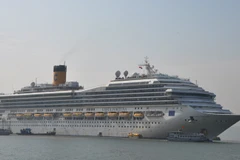 Une croisière de luxe relie la province vietnamienne de Quang Ninh à la province chinoise du Fujian