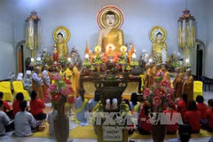 La fête Vu Lan célébrée au Laos