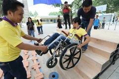 Pour mieux venir en aide aux handicapés