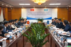 Renforcement des relations du commerce Vietnam-Kazakhstan