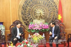Les fonctionnaires cambodgiens formulent leurs voeux aux habitants de Long An