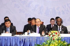 Le Premier ministre au Forum du développement du Vietnam 2017