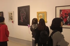 Une exposition sur les beaux-arts rend hommage au président Ho Chi Minh