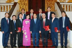 Le PM demande les efforts des ambassadeurs vietnamiens pour contribuer à l’édification nationale
