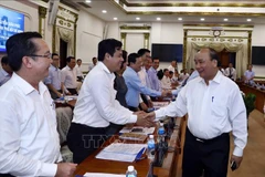 Le Premier ministre travaille avec des dirigeants de HCM-Ville