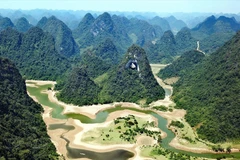 Une vue panoramique de la montagne Mat Thân. Photo : Vietnam illustré