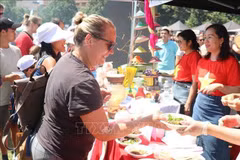 L'ambassade du Vietnam présente la culture et la cuisine vietnamienne au festival gastronomique de Prague