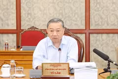 Le secrétaire général du Parti communiste du Vietnam (PCV) et président vietnamien, To Lam, préside une réunion du Bureau Politique sur la Planification de Ho Chi Minh-Ville pour la période 2021-2030, avec vision pour 2050, le 23 août à Hanoï. Photo : VNA