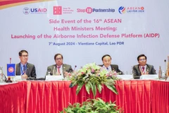 Cérémonie de lancement de la plateforme de défense contre les infections aéroportées (AIDP) lors de la 16e réunion des ministres de la Santé de l'ASEAN. Photo: VietnamPlus