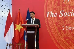 L'ambassadeur du Vietnam en Indonésie, Ta Van Thong s'exprime lors de la cérémonie. Photo : VNA