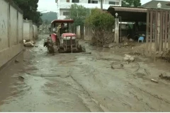 La Thaïlande teste des méthodes pour lutter contre la boue après les inondations (Photo : world.thaipbs.or.th)