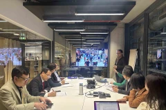 Lors de la séance de travail. Photo : VNA
