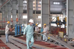 Production d'acier par les entreprises nationales. Photo: VietnamPlus