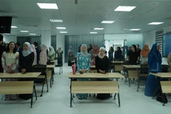 Des étudiants du cours d'enseignement du vietnamien à l’UBD. Photo: VNA