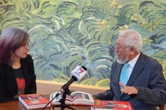L'auteur Cho Chul-hyeon a accordé une interview à la VNA. Photo: VNA