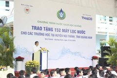 Un programme aide à assurer de l'eau potable aux écoles