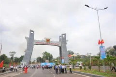 Gia Lai : inauguration du portail du poste frontalier de Le Thanh