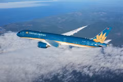 Vietnam Airlines et Vinpearl coopère pour promouvoir le tourisme
