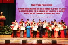 Diverses activités en l’honneur du 130e anniversaire du Président Ho Chi Minh