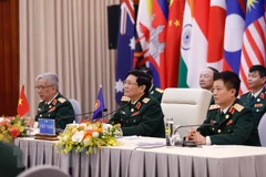 ADMM et ADMM + : le ministre singapourien de la Défense salue l’organisation réussie par le Vietnam