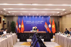 Le PM vietnamien au 11e sommet du Triangle de développement Cambodge-Laos-Vietnam 
