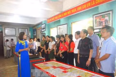 Exposition sur les archipels de Hoang Sa et Truong Sa à Ha Giang 