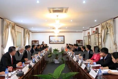Vietnam-Laos: les deux Bureaux présidentiels cimentent leurs relations