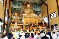 Cérémonie de prière pour la prospérité du pays et le bonheur du peuple au Laos