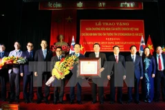 Ordre de l'Amitié au gouverneur de la province sud-coréenne de Gyeongsangbuk-do