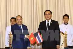 Activités du PM Nguyên Xuân Phuc en Thaïlande