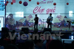 Des étudiants vietnamiens en Australie promeuvent la culture traditionnelle aux amis étrangers