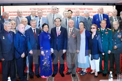 Le président Tran Dai Quang rencontre la diaspora vietnamienne et des amis russes