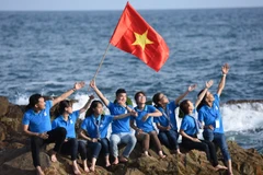 Programme "Les étudiants avec la mer et les îles de la Patrie 2017"